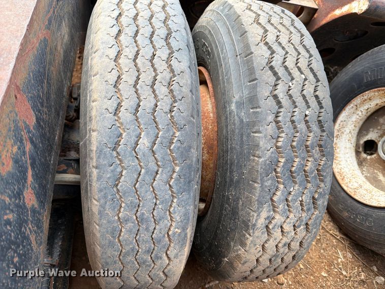 image for item EE1412 1985 Cozad lowboy equipment trailer