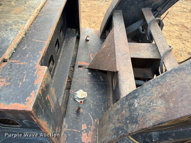 image for item EE1417 1987 Siebert 30T2AJ jeep axle