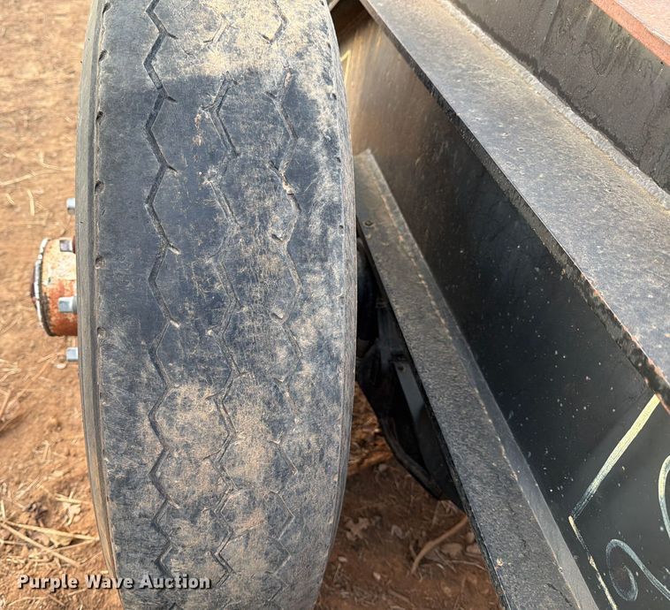 image for item EE1417 1987 Siebert 30T2AJ jeep axle