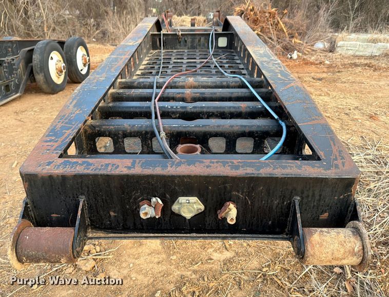 image for item EE1418 1983 Siebert 30T8WDDJ jeep axle