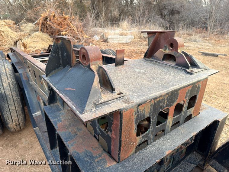 image for item EE1418 1983 Siebert 30T8WDDJ jeep axle