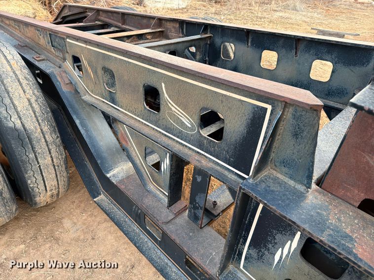 image for item EE1418 1983 Siebert 30T8WDDJ jeep axle