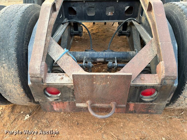 image for item EE1418 1983 Siebert 30T8WDDJ jeep axle