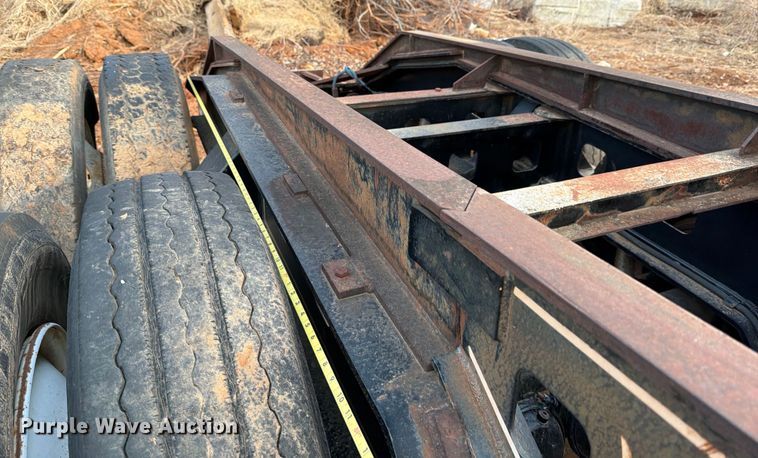 image for item EE1418 1983 Siebert 30T8WDDJ jeep axle