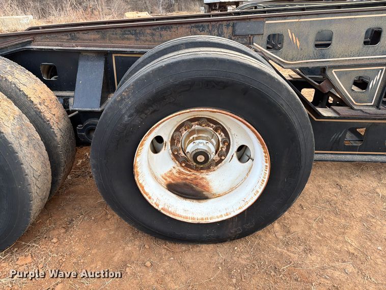 image for item EE1418 1983 Siebert 30T8WDDJ jeep axle