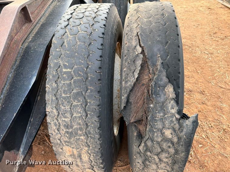 image for item EE1418 1983 Siebert 30T8WDDJ jeep axle