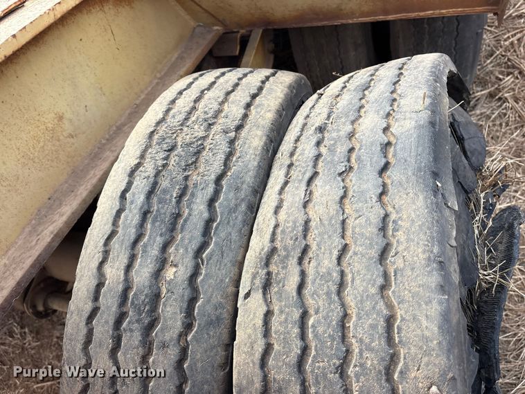 image for item EE1420 1974 Load King lowboy equipment trailer