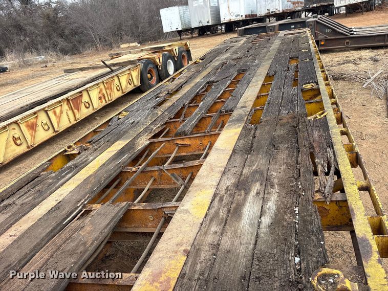 image for item EE1421 1979 Transcraft DTX-20-43 drop deck trailer