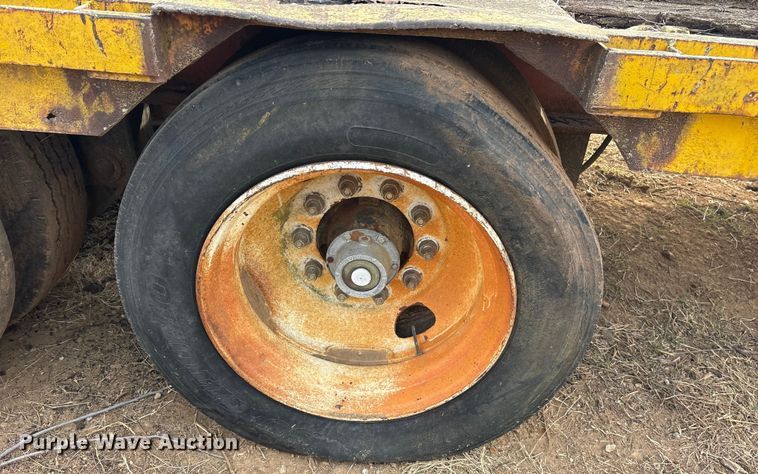 image for item EE1421 1979 Transcraft DTX-20-43 drop deck trailer