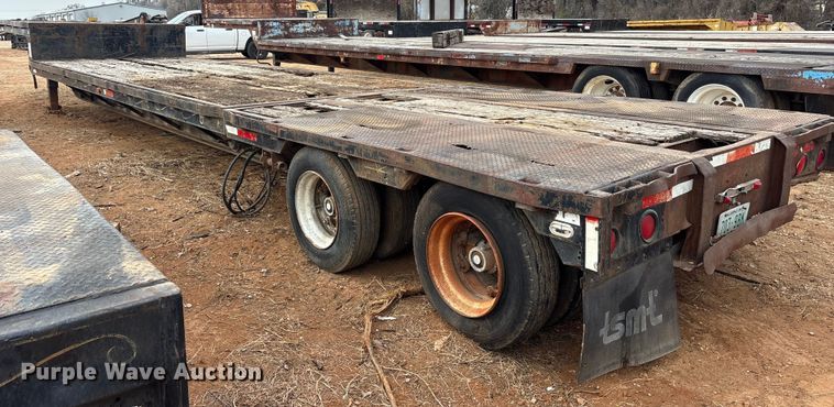 image for item EE1426 1976 Great Dane drop deck trailer