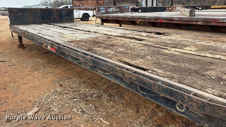 image for item EE1426 1976 Great Dane drop deck trailer