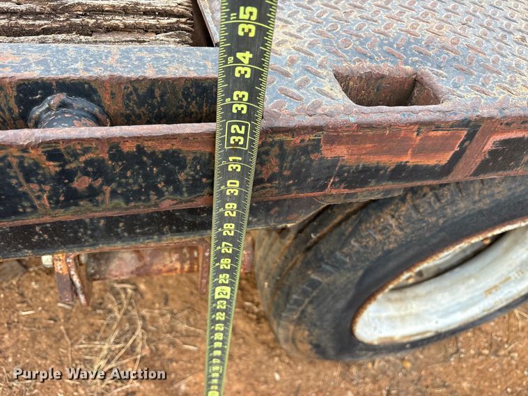 image for item EE1426 1976 Great Dane drop deck trailer