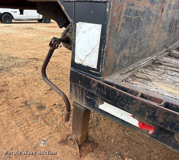 image for item EE1426 1976 Great Dane drop deck trailer