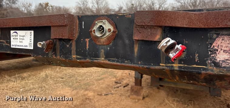 image for item EE1426 1976 Great Dane drop deck trailer