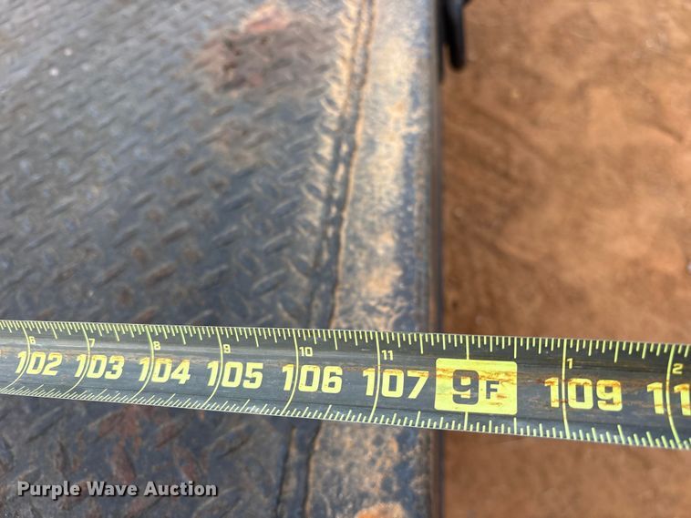 image for item EE1427 1981 Transcraft drop deck trailer