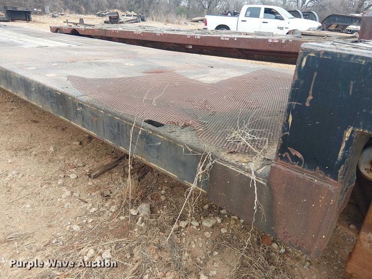 image for item EE1429 1976 Nabors drop deck trailer