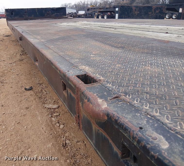 image for item EE1429 1976 Nabors drop deck trailer