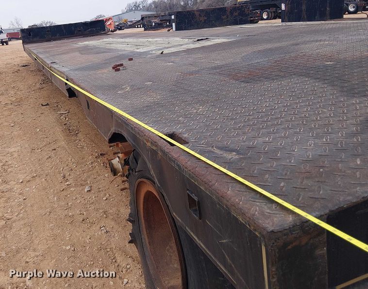 image for item EE1429 1976 Nabors drop deck trailer