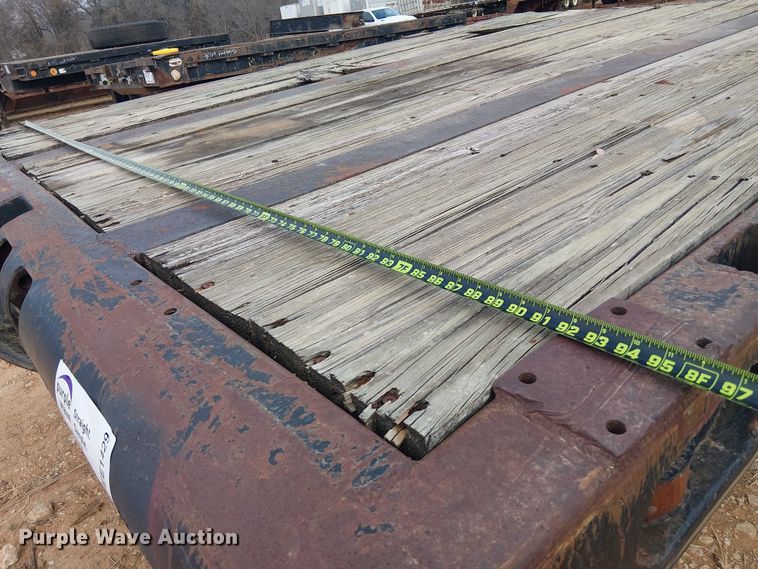 image for item EE1429 1976 Nabors drop deck trailer