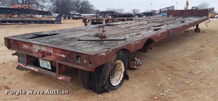 image for item EE1430 1975 Nabors drop deck trailer