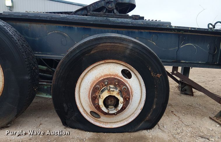 image for item EE1435 Loadcraft JT510JD jeep axle