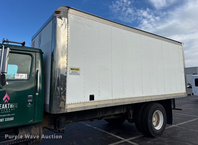 image for item EF2297 2002 International 4700 box truck