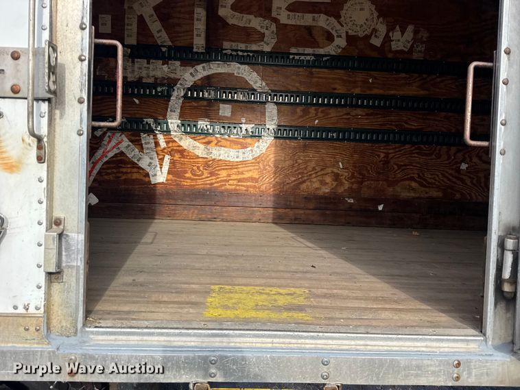 image for item EF2297 2002 International 4700 box truck