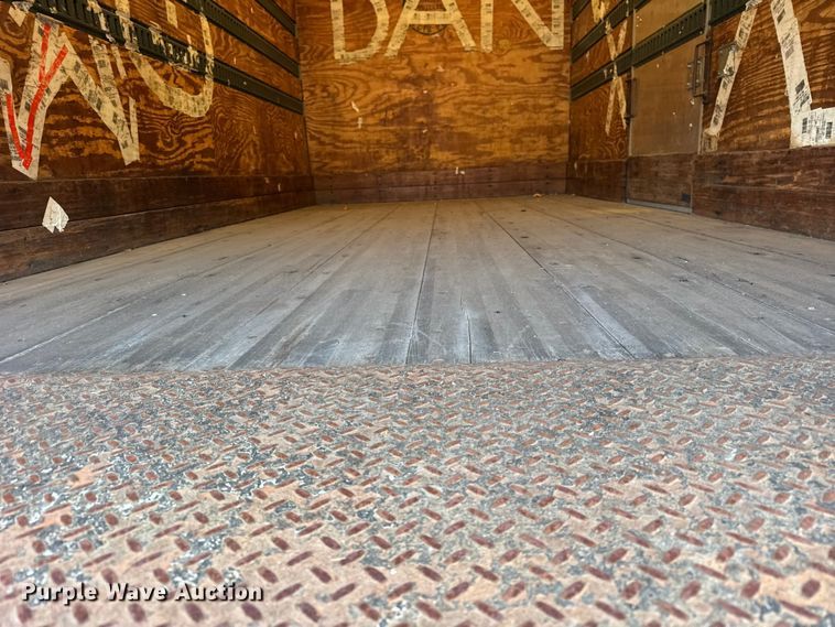 image for item EF2297 2002 International 4700 box truck