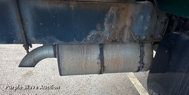 image for item EF2297 2002 International 4700 box truck