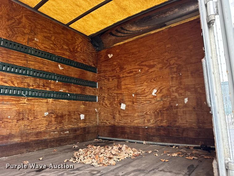 image for item EF2299 2002 International 4700 box truck