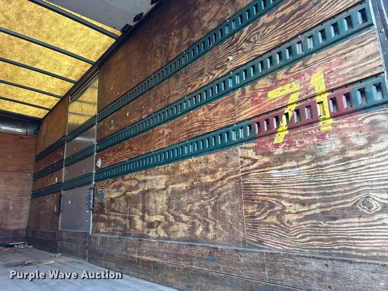 image for item EF2299 2002 International 4700 box truck