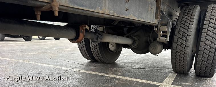 image for item EF2299 2002 International 4700 box truck