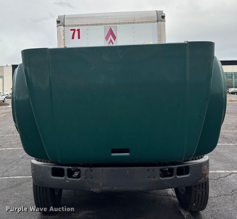 image for item EF2299 2002 International 4700 box truck