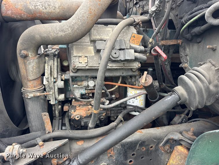 image for item EF2299 2002 International 4700 box truck