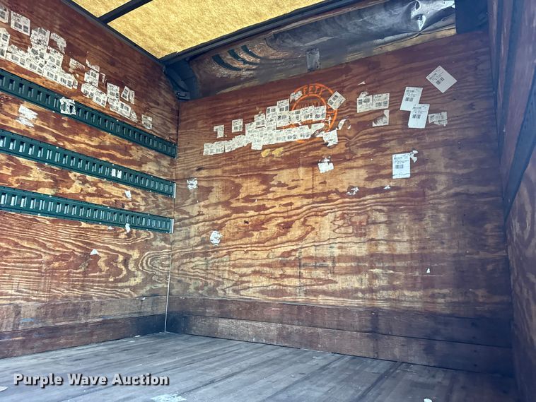 image for item EF2301 2002 International 4700 box truck