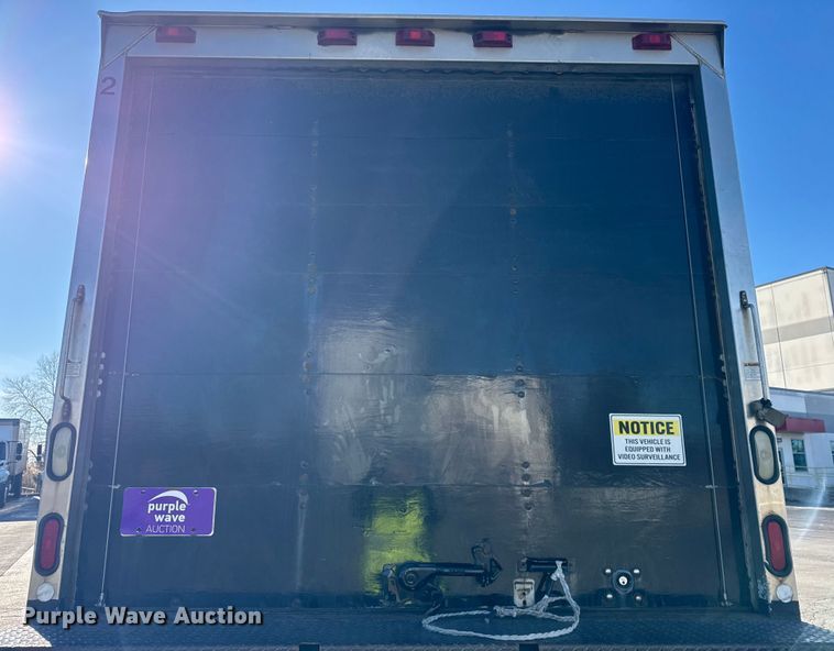 image for item EF2305 2006 International 4300 box truck