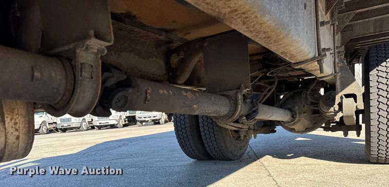 image for item EF2305 2006 International 4300 box truck