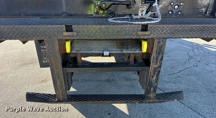 image for item EF2305 2006 International 4300 box truck