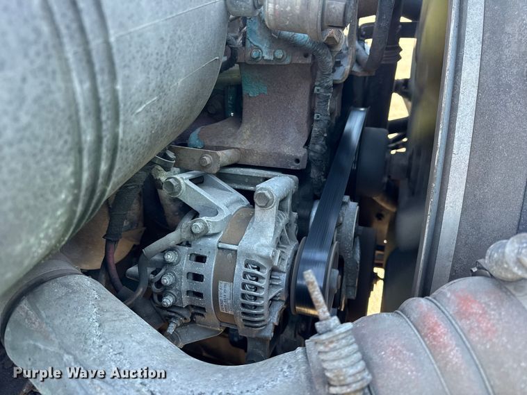 image for item EF2305 2006 International 4300 box truck