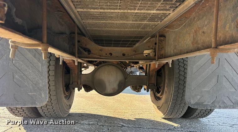 image for item EF2310 2005 International 4300 box truck