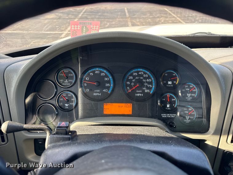 image for item EF2315 2010 International 4300 refrigerated truck