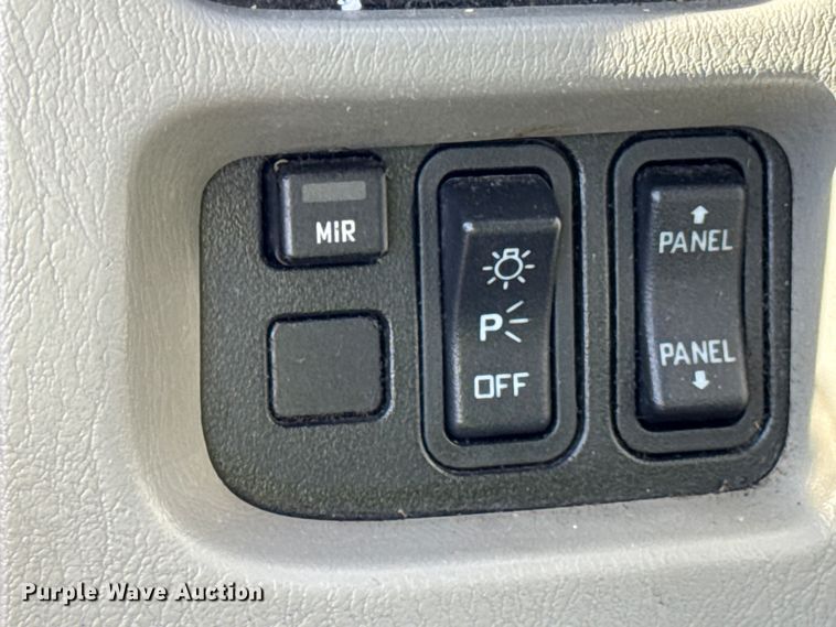 image for item EF2315 2010 International 4300 refrigerated truck