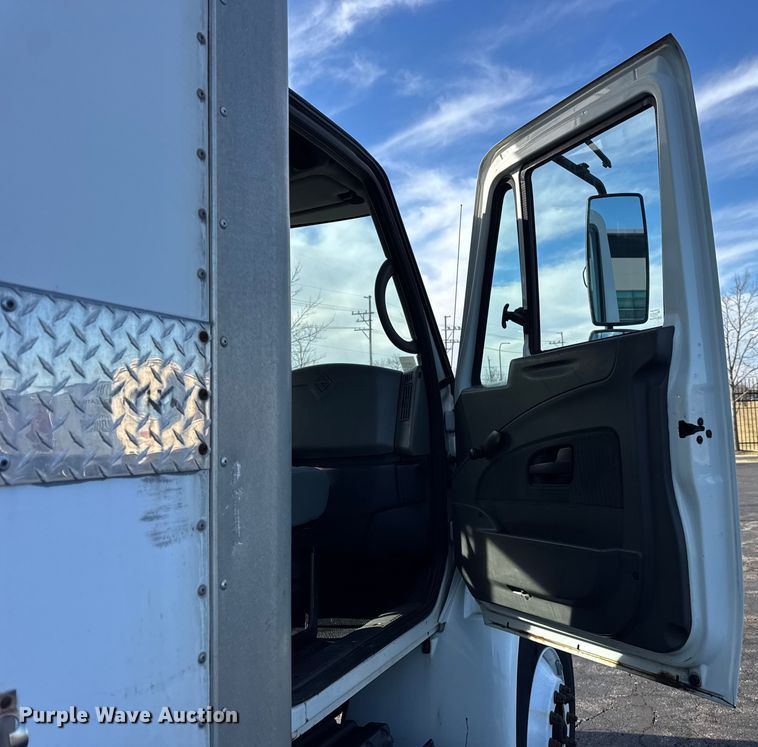 image for item EF2315 2010 International 4300 refrigerated truck