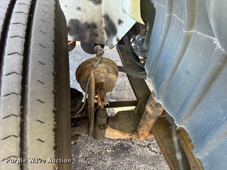 image for item EF2315 2010 International 4300 refrigerated truck