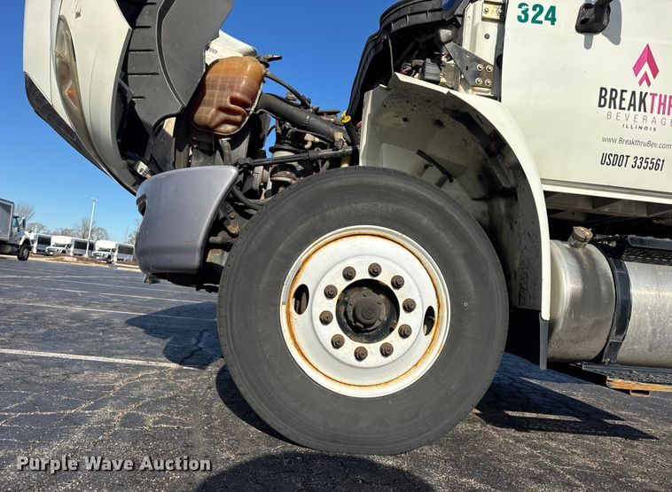 image for item EF2315 2010 International 4300 refrigerated truck