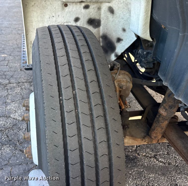 image for item EF2315 2010 International 4300 refrigerated truck