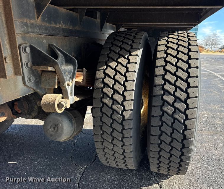 image for item EF2315 2010 International 4300 refrigerated truck