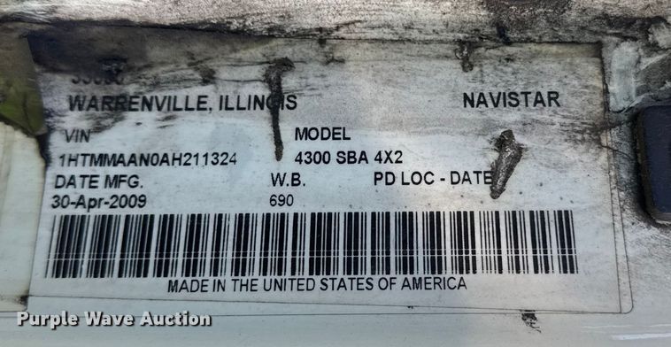 image for item EF2315 2010 International 4300 refrigerated truck