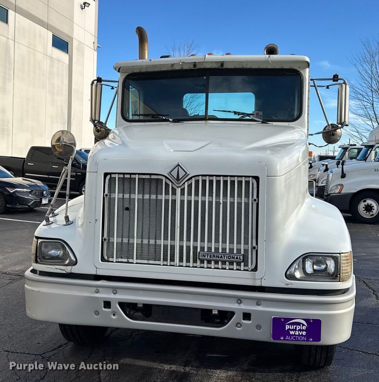 image for item EF2317 1998 International 9100 semi truck