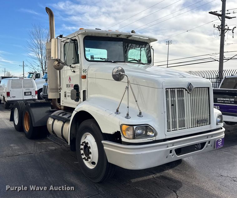 image for item EF2317 1998 International 9100 semi truck